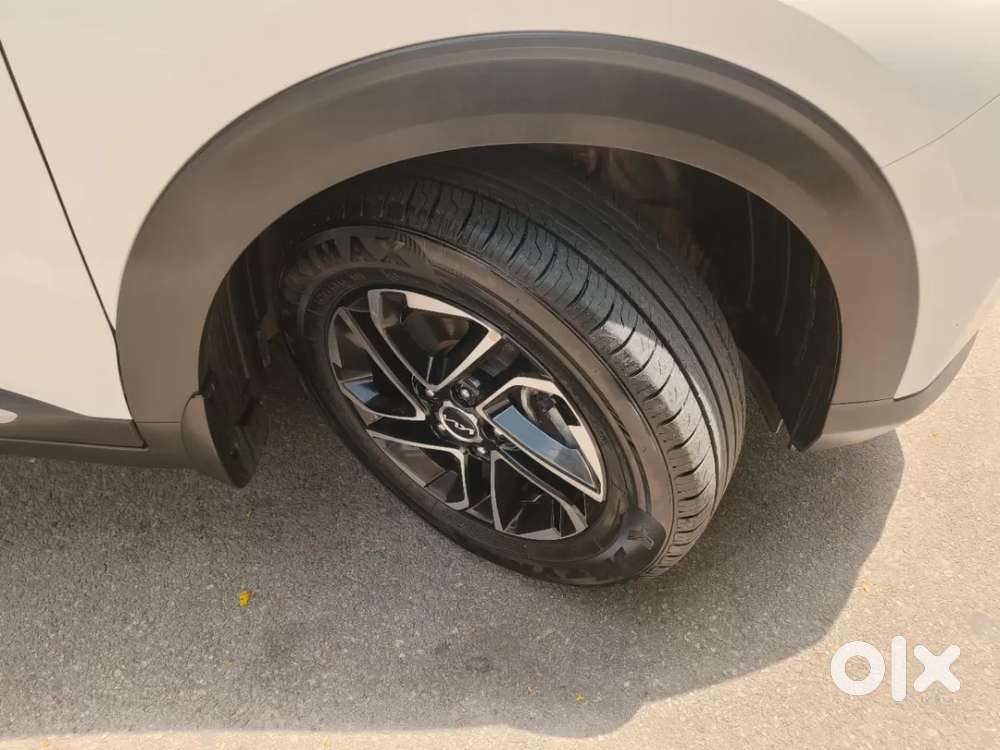 Kia Carens 1.4 Luxury Plus 6 Str, 2022, Petrol