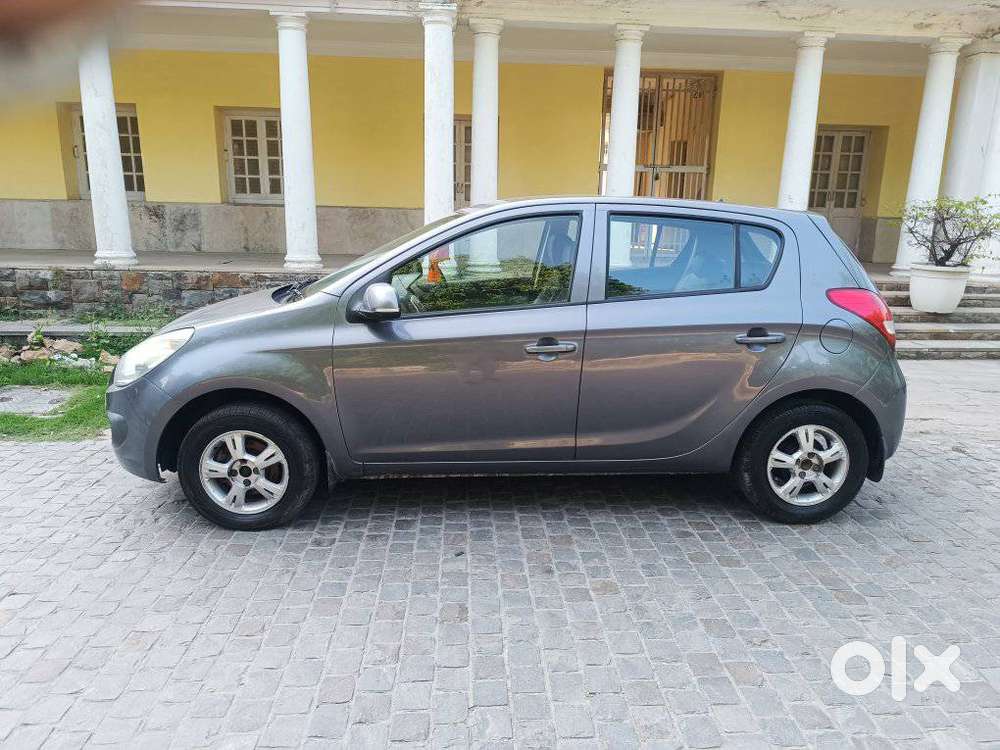 Hyundai I20 Asta 1.2 Kappa Ivt, 2012, Petrol