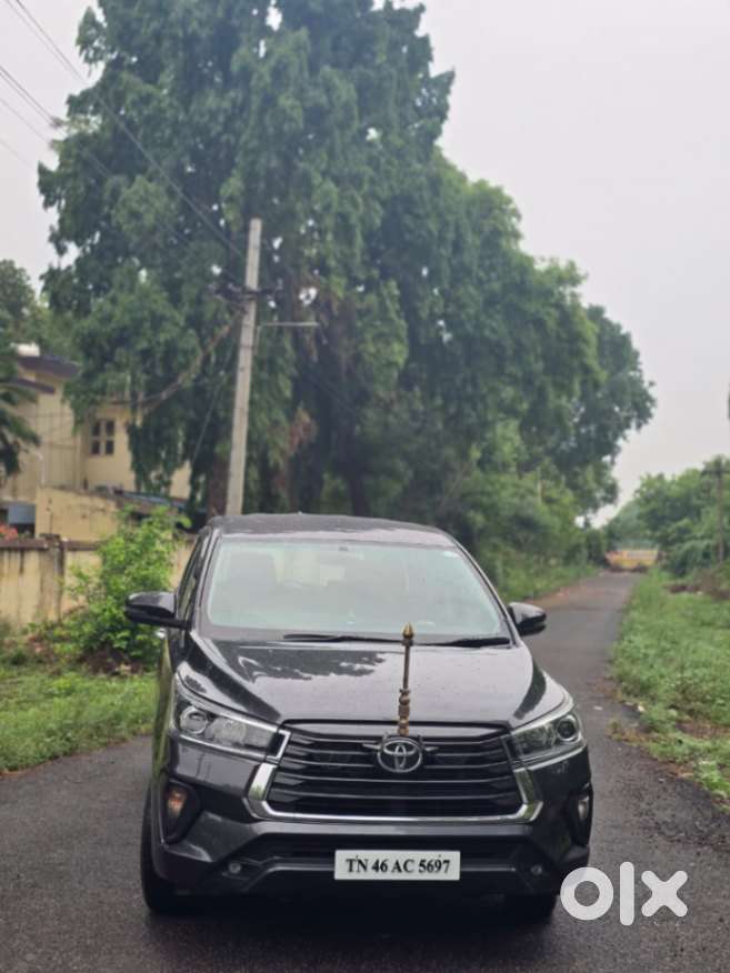 Toyota Innova Crysta 2.7 V, 2023, Petrol
