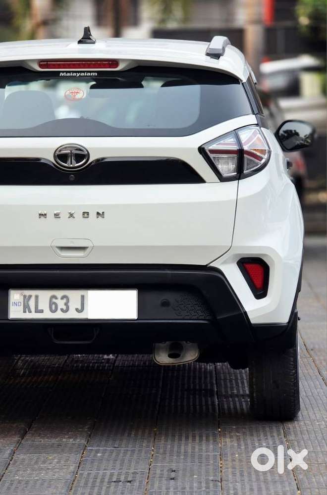 Tata Nexon 1.5 Revotorq Xma Plus (s) Amt, 2022, Petrol
