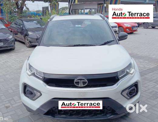 Tata Nexon Amt 1.2 Revotron Xma, 2023, Petrol