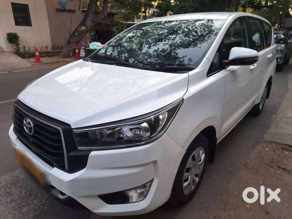 Toyota Innova Crysta 2.4 G Mt, 2025, Diesel