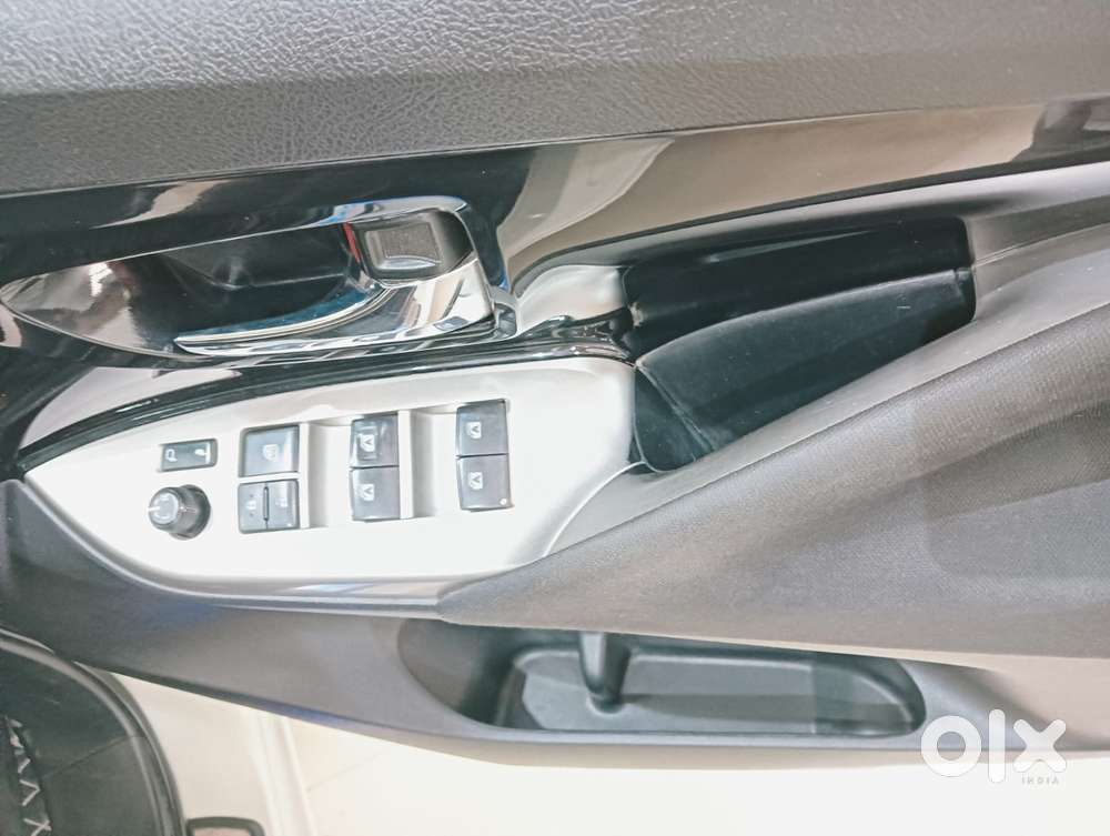 Toyota Innova Crysta 2.4 V 7 Str, 2022, Diesel
