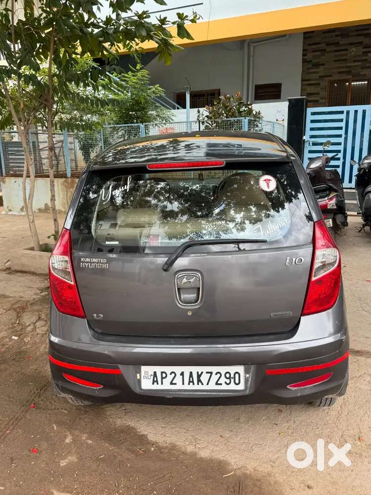 Hyundai I10 Sportz Petrol 2011