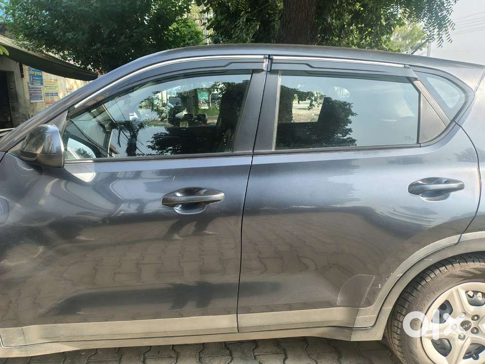 Kia Sonet Petrol 2021