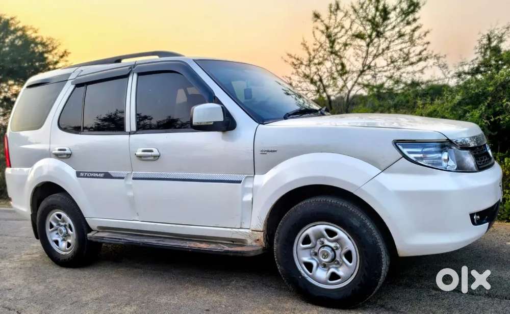 Tata Safari Storme 2017 Diesel 72000 Km Driven With Service Record