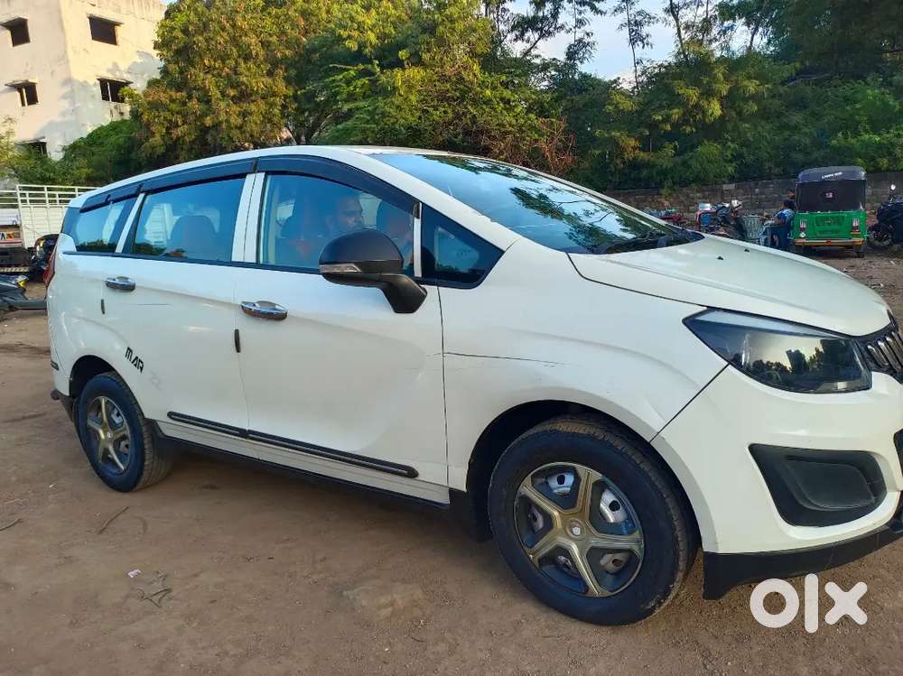 Mahindra Marazzo Diesel 2020