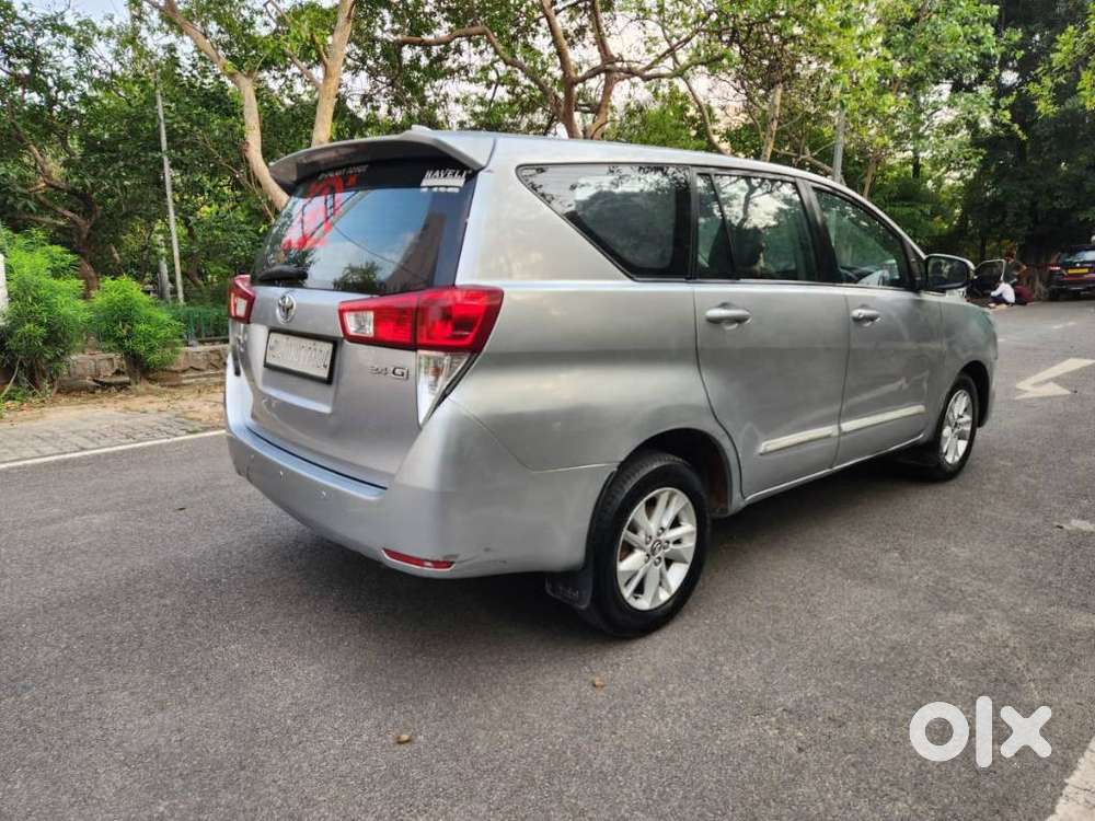 Toyota Innova Crysta 2.4 G Mt 8s, 2016, Diesel