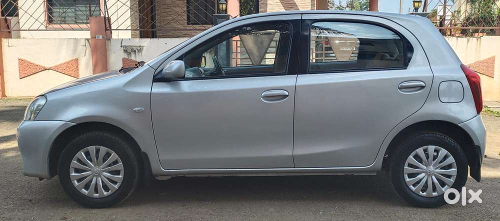 Toyota Etios Liva G, 2011, Petrol