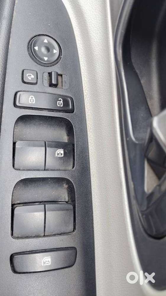 Hyundai I20 Asta (o) 1.2 Mt, 2023, Petrol