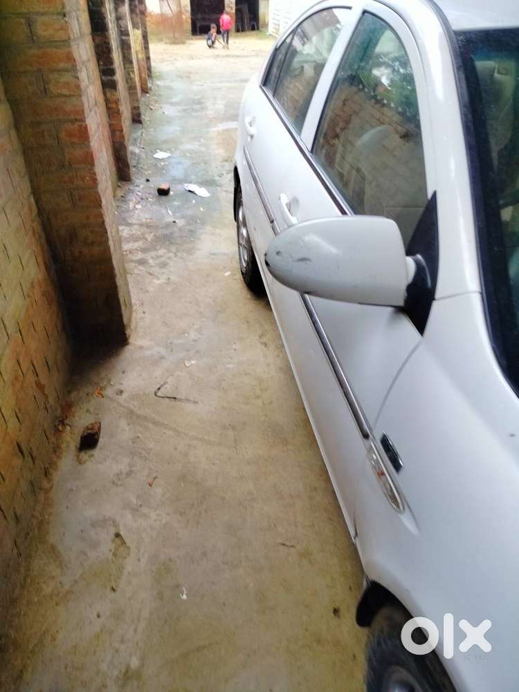Hyundai Verna 2010 Anniversary Edition