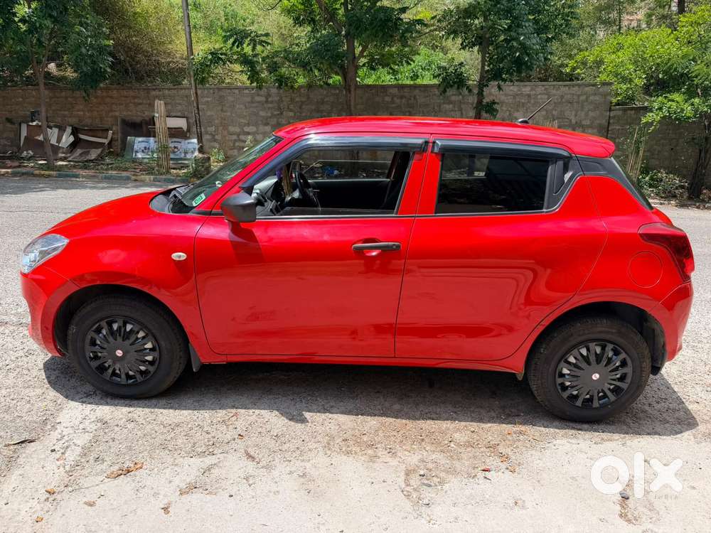 Maruti Suzuki Swift 1.2 Lxi (o), 2022, Petrol