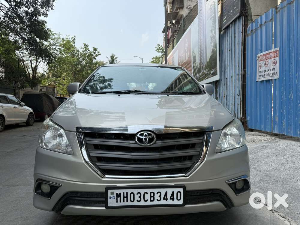 Toyota Innova 2.5 G (diesel) 8 Seater Bs Iv, 2016, Diesel