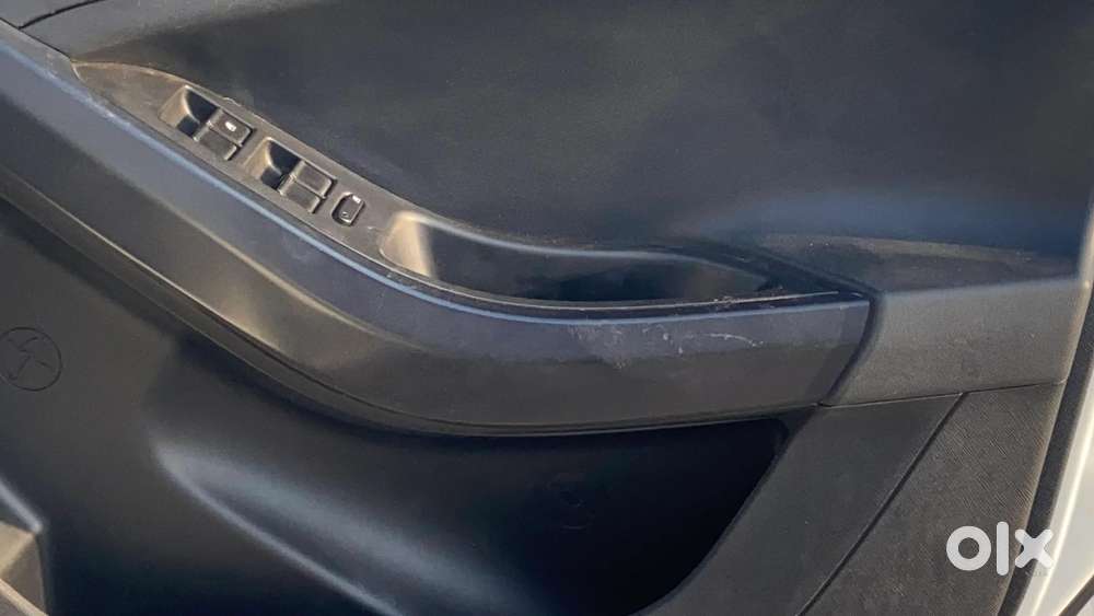 Tata Nexon Smart Plus S 1.2 Revotron Petrol 5 Mt, 2024, Petrol