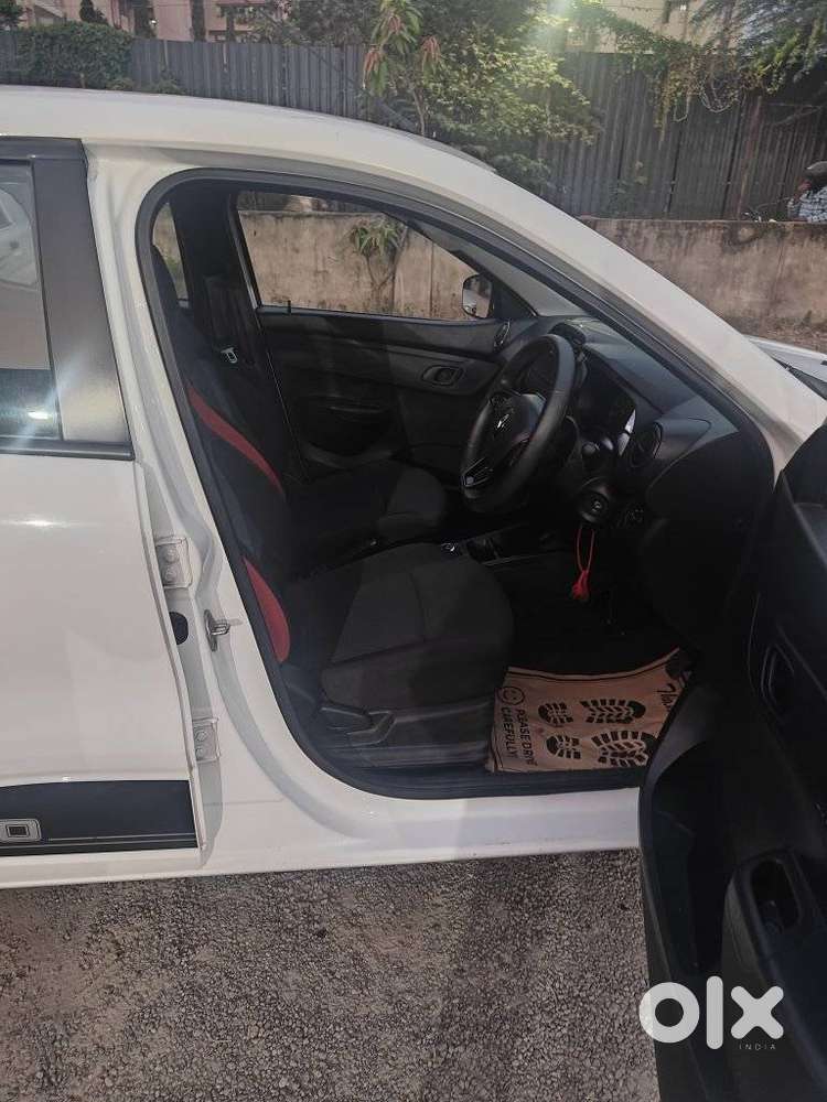 Renault Kwid 1.0 Rxt (o) Easy-r, 2023, Petrol