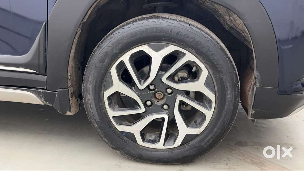 Maruti Suzuki Fronx Alpha 1.0l Turbo 6 At, 2023, Petrol