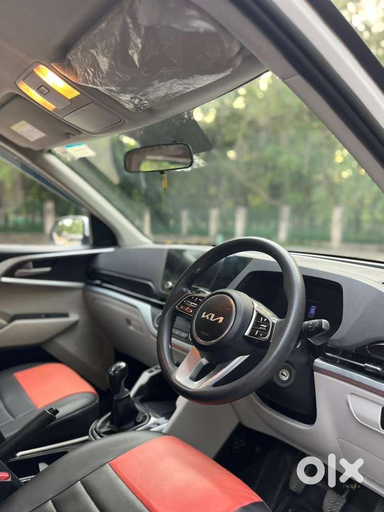 Kia Carens 2022 Diesel 61300 Km Driven