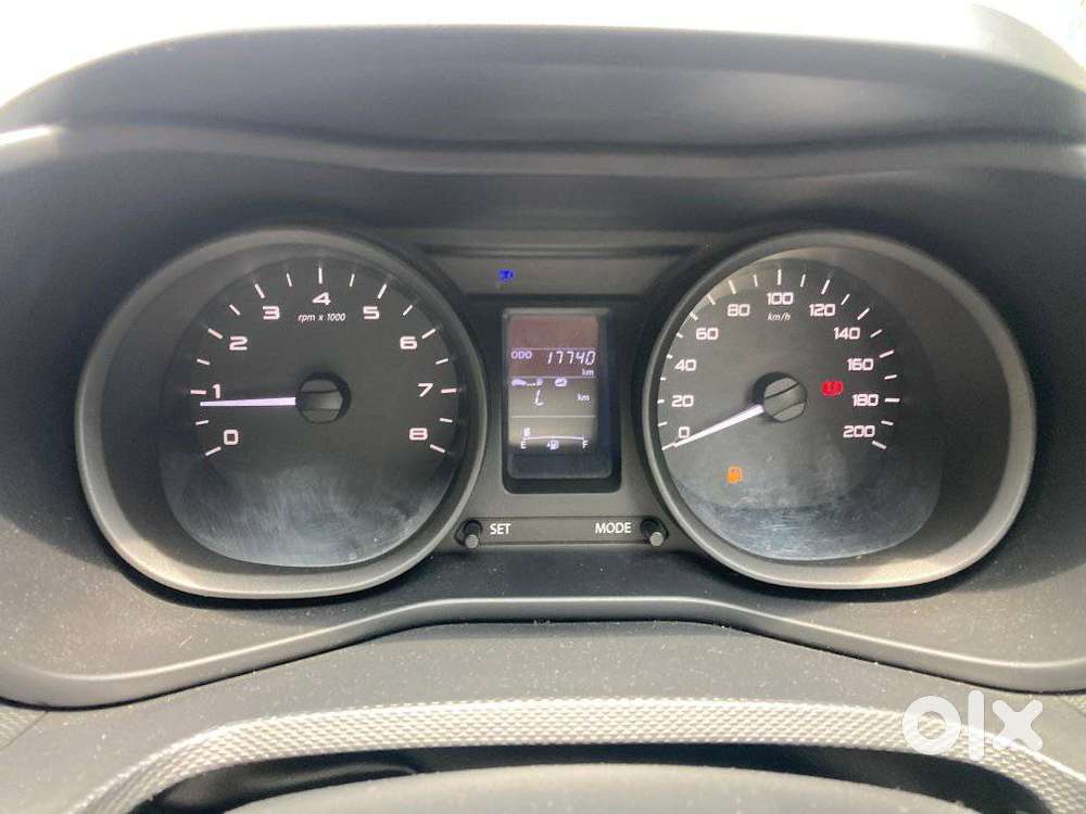 Tata Nexon 1.5 Revotorq Xm (s), 2018, Petrol