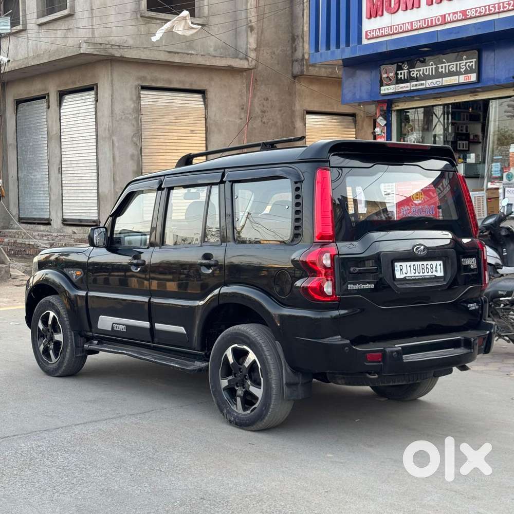 Mahindra Scorpio Classic 2.2 S 11 Mt 7 Str, 2015, Diesel