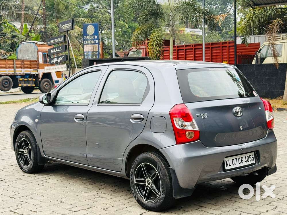 Toyota Etios Liva 1.2 G, 2016, Petrol