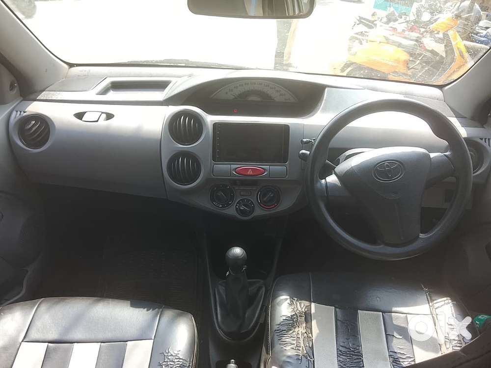Toyota Etios Liva 2011-2012 G, 2012, Petrol