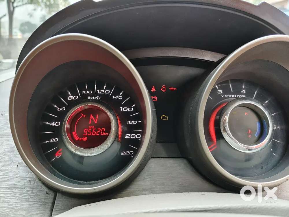 Mahindra Xuv500 2014 Diesel 95000 Km Driven