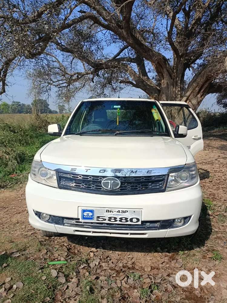 Tata Safari Storme 2018