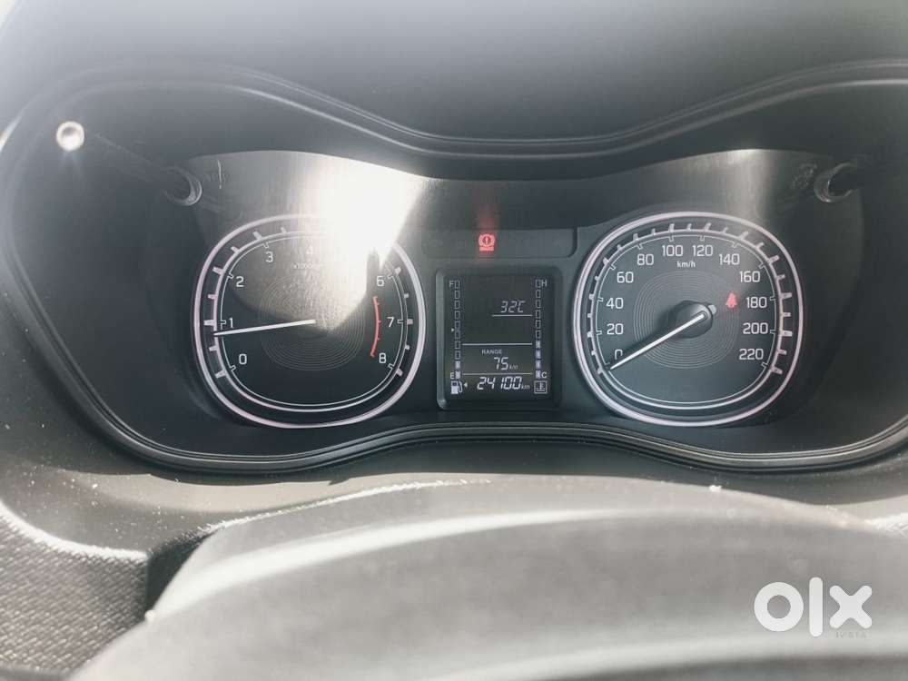 Maruti Suzuki Brezza 1.5 Zxi Smart Hybrid, 2021, Petrol