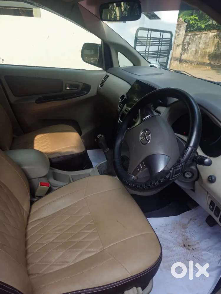 Toyota Innova 2014 Diesel Well Maintained