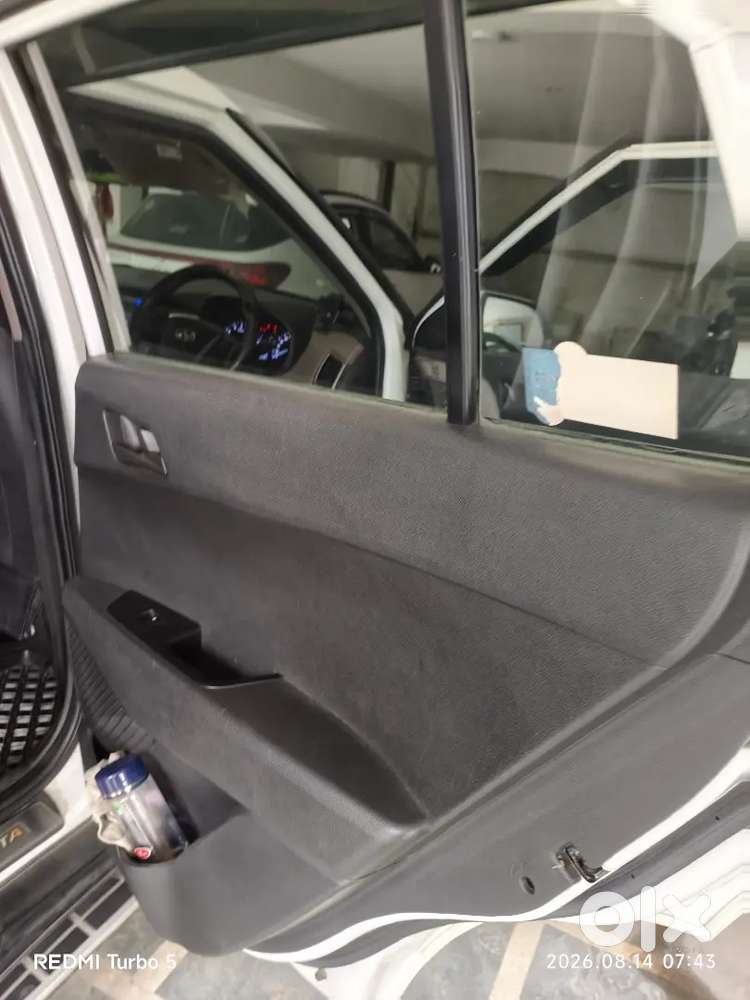 Hyundai Creta 2017 Petrol/cngmanual, Single Person Driven, Immaculate