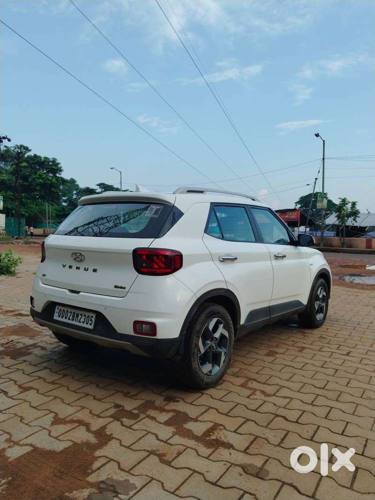 Hyundai Venue Sx Plus Turbo Dct, 2020, Petrol