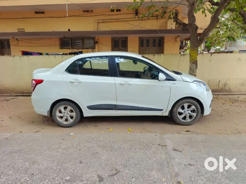 Hyundai Xcent 2018 Diesel 130810 Km Driven