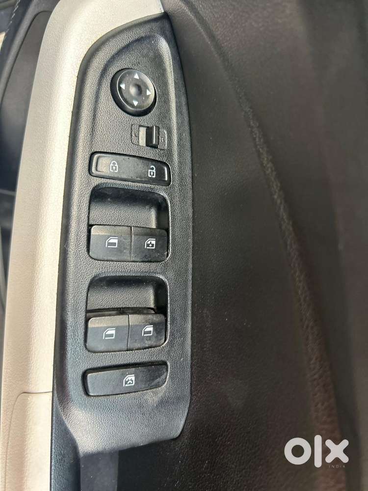 Hyundai Venue 1.2 S Plus, 2024, Petrol
