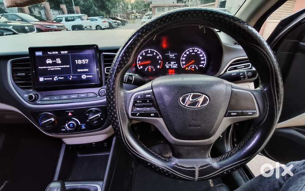 Hyundai Verna 1.5 Mpi Mt Sx (o), 2022, Petrol