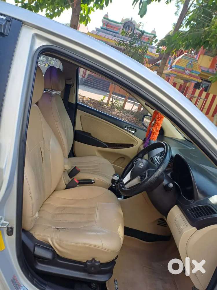 Hyundai New Elantra 2013 Petrol Well Maintained