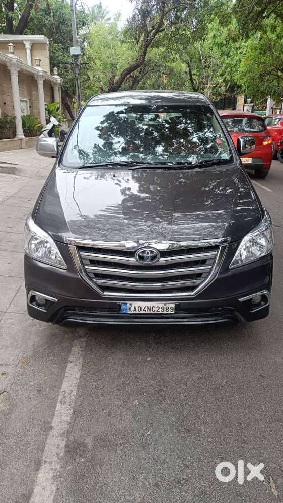 Toyota Innova 2.5 G (diesel) 8 Seater, 2015, Diesel