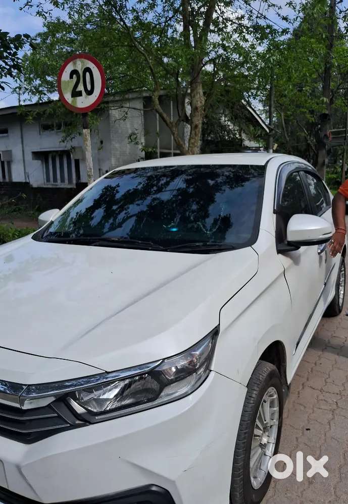 Honda Amaze 2023 Petrol 45000 Km Driven