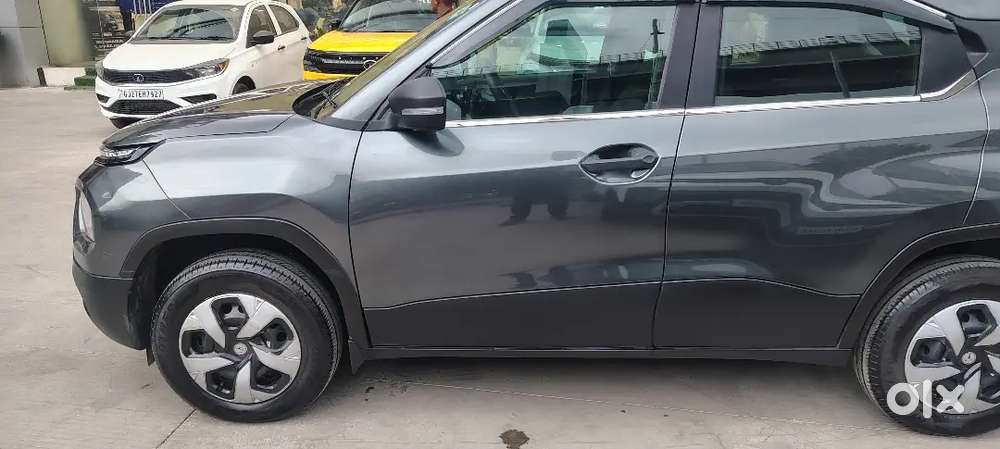 Tata Punch Pure Icng September-2025