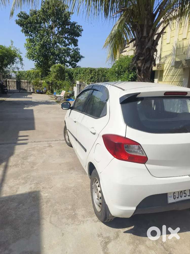 Tata Tiago 2016 Petrol Well Maintained