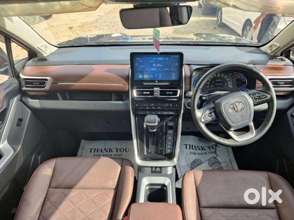 Toyota Innova Hycross 2.0 Zx (o) Hybrid 7 Str, 2024, Petrol