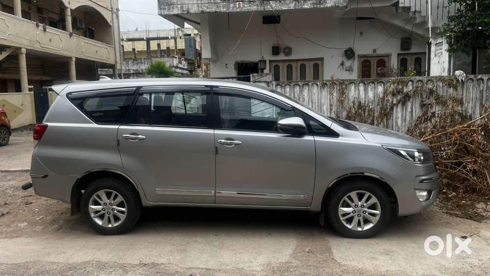 Toyota Innova Crysta 2023 Diesel Manual