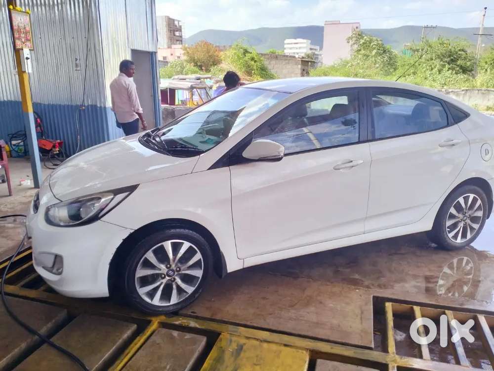 Hyundai Fluidic Verna 2014 Diesel 60000 Km Driven