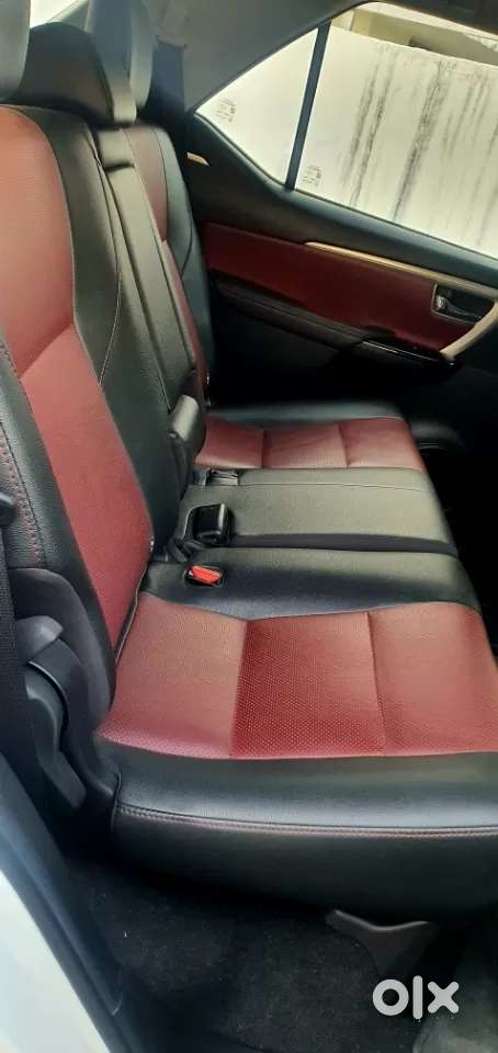 Toyota Fortuner Legender, 2023, Diesel