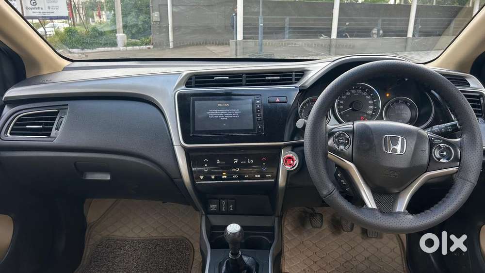Honda City I-vtec V, 2020, Petrol