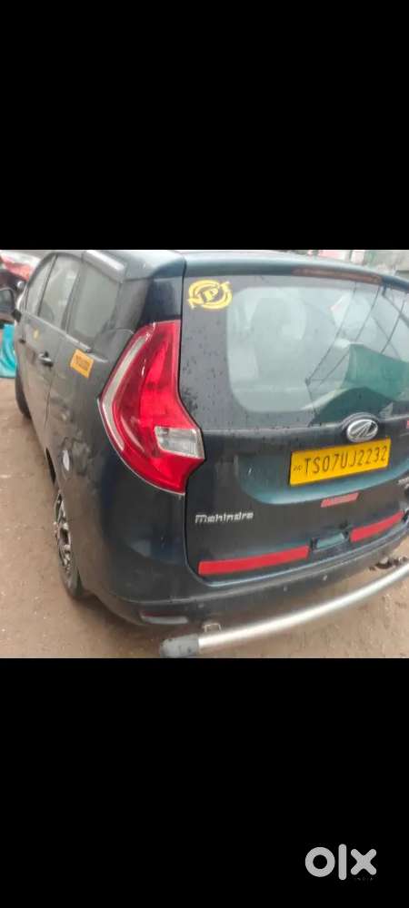 Mahindra Marazzo M6 Plus 2019