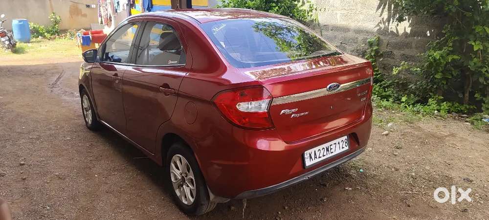 Ford Aspire Titanium Blu 2015