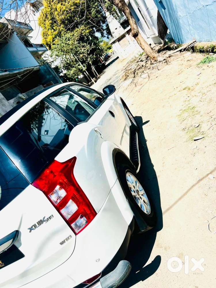 Mahindra Xuv500 2016 Diesel Well Maintained New Condition Top Model