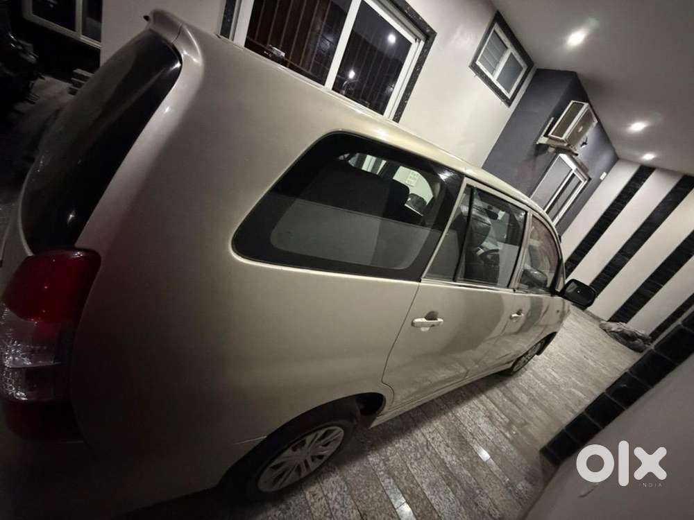 Toyota Innova 2013 Diesel Well Maintained