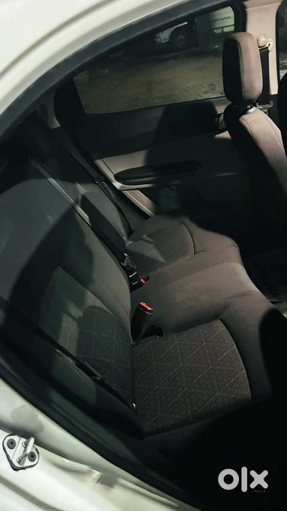 Tata Tiago Rhythm 2024