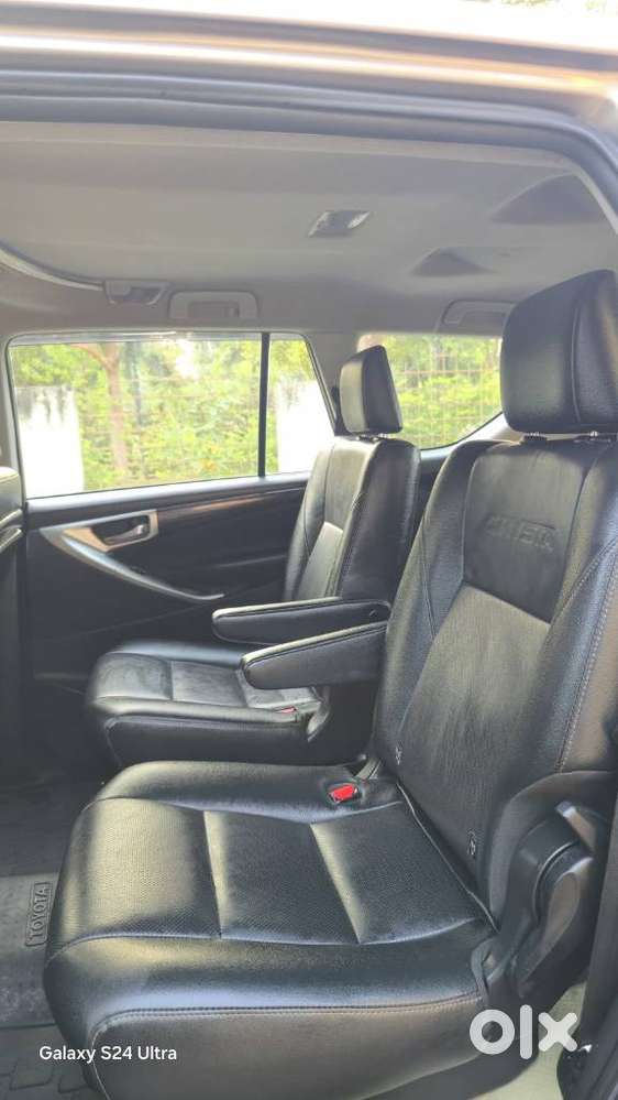 Toyota Innova Crysta